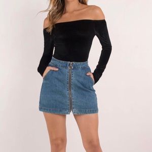 Velvet off the shoulder long sleeve top